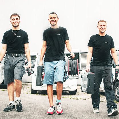 Service Update, Instandhaltung, Verbesserungen, VDE-Sicherheitsüberprüfung