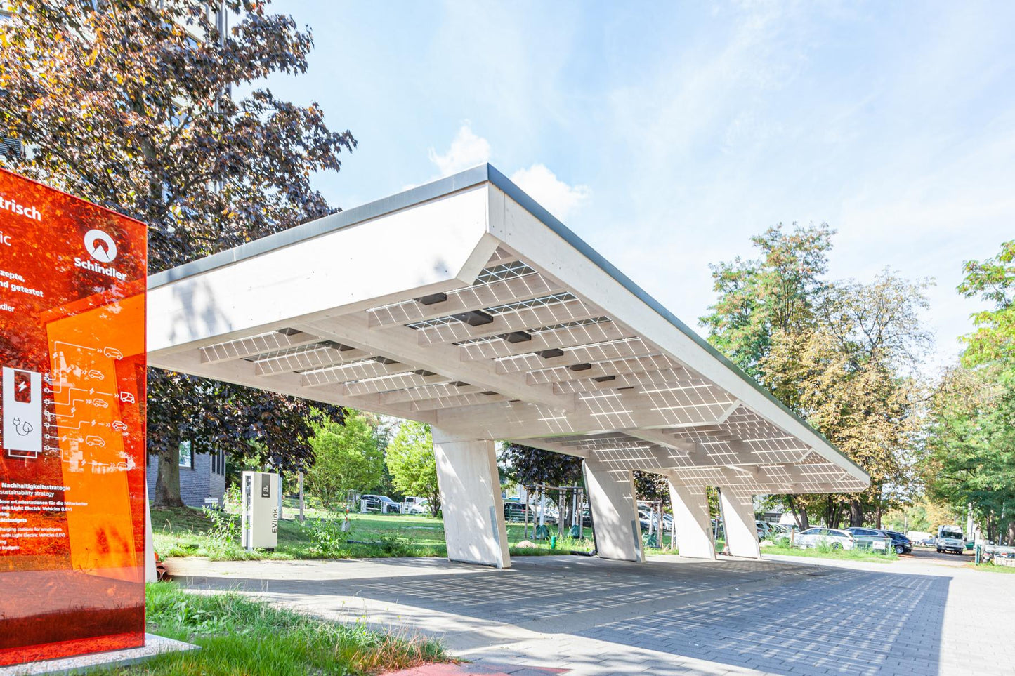 Solarcarports für Firmenkunden - Preise zzgl. Mwst. und zzgl. Montage / Fundamente.